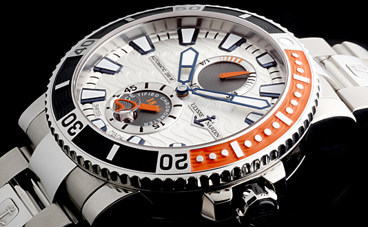 ULYSSE NARDIN(�����X�E�i���_��)