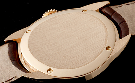 �o�b�N�X���X�g���E�X(BACKES & STRAUSS)
