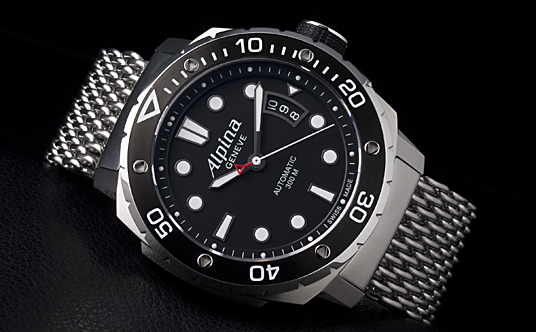 ALPINA(�A���s�i)
