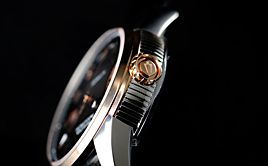 BULOVA ACCUTRON(�u���[�o �A�L���g����)