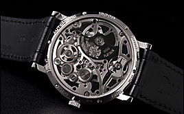 PIAGET(�s�A�W�F)