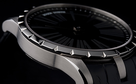ROGER DUBUIS(���W�F�E�f���u�C)