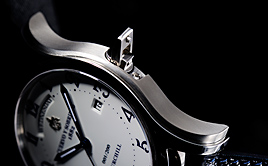 CUERVO Y SOBRINOS(�N�G���{�E�C�E�\�u���m�X)