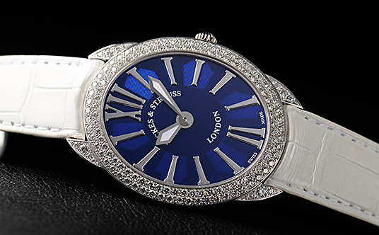 BACKES & STRAUSS(�o�b�N�X���X�g���E�X)