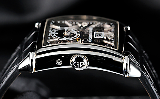 GIRARD-PERREGAUX(�W���[���E�y���S)