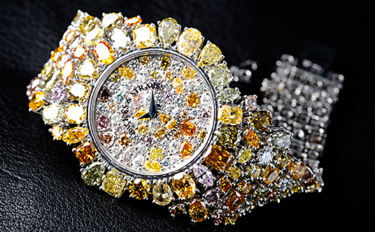BACKES & STRAUSS(�o�b�N�X �� �X�g���E�X)