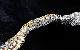 BACKES & STRAUSS(�o�b�N�X �� �X�g���E�X)