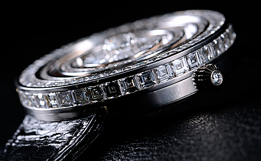 BACKES & STRAUSS(�o�b�N�X �� �X�g���E�X)